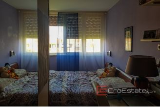 06 2025 20 Split apartment for sale