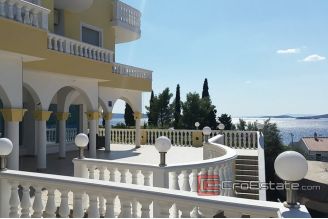 09 2016 395 Ciovo apartment sea view for sale