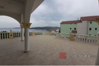 09 2016 395 Ciovo apartment sea view for sale