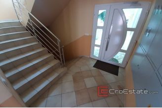 05 2016 396 Ciovo apartment sea view for sale