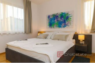 020 4962 30 island brac modern villa with pool for sale