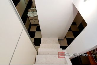 07 4899 30 Split apartment one bedroom for sale