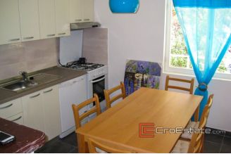 09 2016 391 Hvar apartment seafront for sale