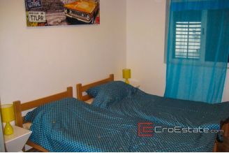 09 2016 391 Hvar apartment seafront for sale