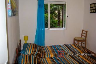 09 2016 391 Hvar apartment seafront for sale