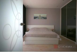 020 2019 112 Kastela new villa with pool for sale