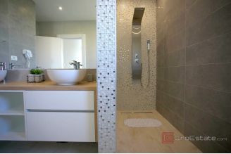 020 2019 112 Kastela new villa with pool for sale