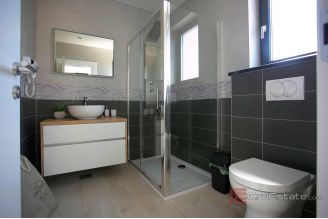 020 2019 112 Kastela new villa with pool for sale