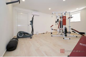 020 2019 112 Kastela new villa with pool for sale