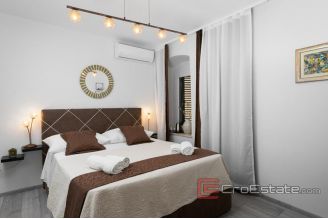 16 2019 110 Split apartment city center for sale