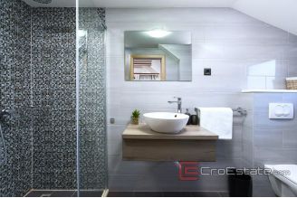 16 2019 110 Split apartment city center for sale