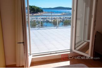 16 2013 73 Sibenik area apartment house seafront for sale