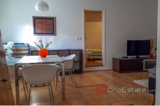 09 2025 10 Split apartment for sale
