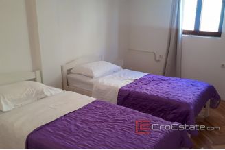 09 2025 10 Split apartment for sale