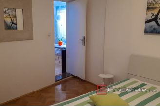 09 2025 10 Split apartment for sale