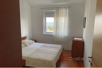 006 4956 30 Orebic apartment sea view for sale