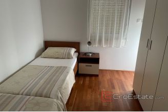 006 4956 30 Orebic apartment sea view for sale