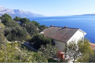 001 2021 243 near omis house with sea view for sale