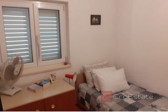 019 2021 243 near omis house with sea view for sale