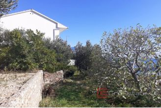019 2021 243 near omis house with sea view for sale