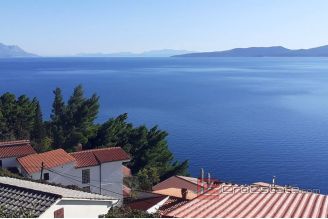 019 2021 243 near omis house with sea view for sale