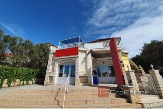14 2018 143 Ciovo hotel seafront for sale