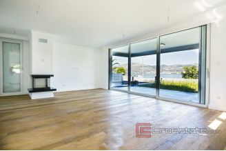 017 2021 244 island ciovo modern seafront villa for sale