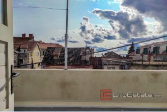 01 2024 90 Split apartment for sale