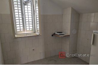 08 2024 90 Split apartment for sale