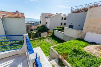 20 2025 40 Split apartment sea view for sale