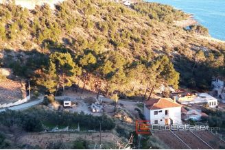 04 4981 30 Hvar building plot for sale
