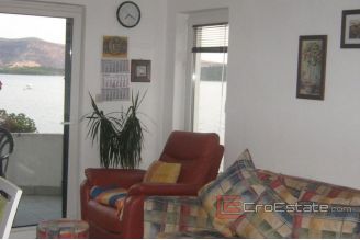 011 2021 245 near sibenik house first row to the sea for sale