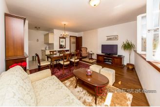 08 2016 387 Split apartment for sale