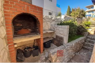 12 2016 386 Trogir area house seafront for sale