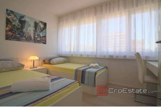 09 4945 30 Split apartment for sale