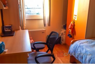 11 4943 30 Split apartment sea view for sale