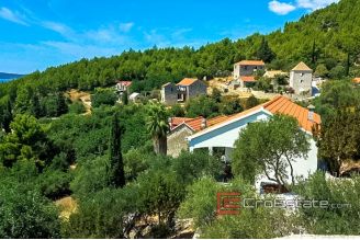 09 2016 383 Hvar house sea view for sale