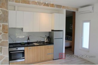 019 2021 214 primosten hinterland larger land with house for sale