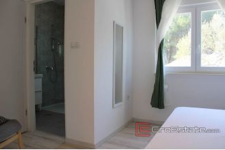 019 2021 214 primosten hinterland larger land with house for sale