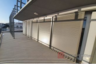 14 2018 131 Split penthouse sea view for sale