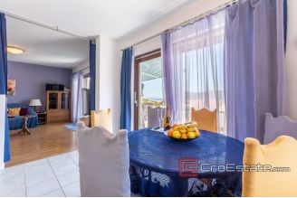 20 4939 30 Vis apartments sea view for sale