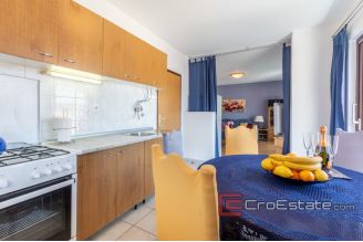 20 4939 30 Vis apartments sea view for sale