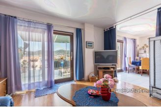 20 4939 30 Vis apartments sea view for sale