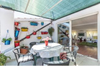 20 4939 30 Vis apartments sea view for sale