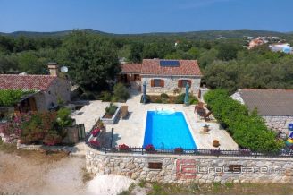 010 3558 30 rogoznica renovated stone houses for sale