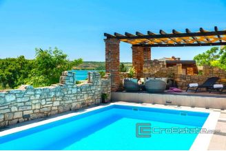 020 2021 246 near zadar villa with pool for sale