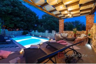 020 2021 246 near zadar villa with pool for sale