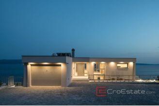 020 2022 228 near omis modern villa panoramic sea view for sale