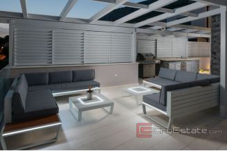 020 2022 228 near omis modern villa panoramic sea view for sale