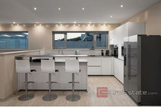 020 2022 228 near omis modern villa panoramic sea view for sale